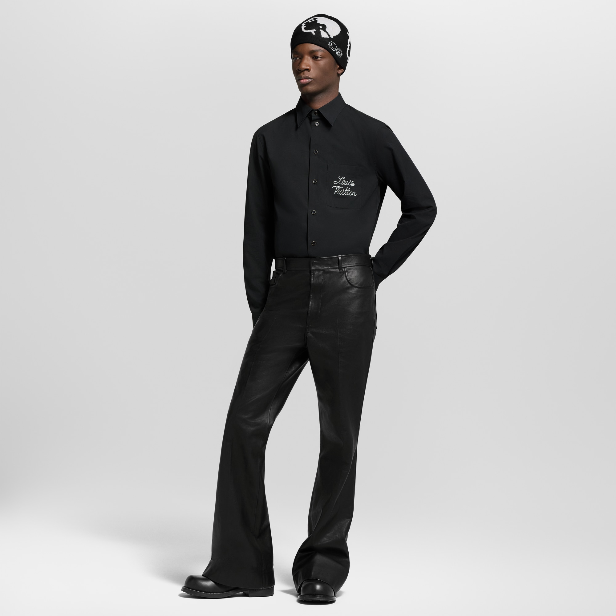 LOUIS VUITTON ワンポイント 黒シャツ Graphic Jacquard Short-Sleeved Shirt - Ready-to-Wear | LOUIS VUITTON